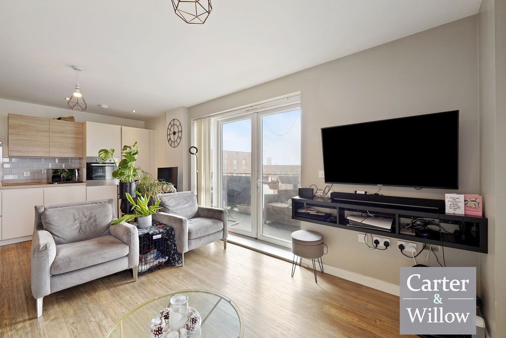 Property photo 3 of 13