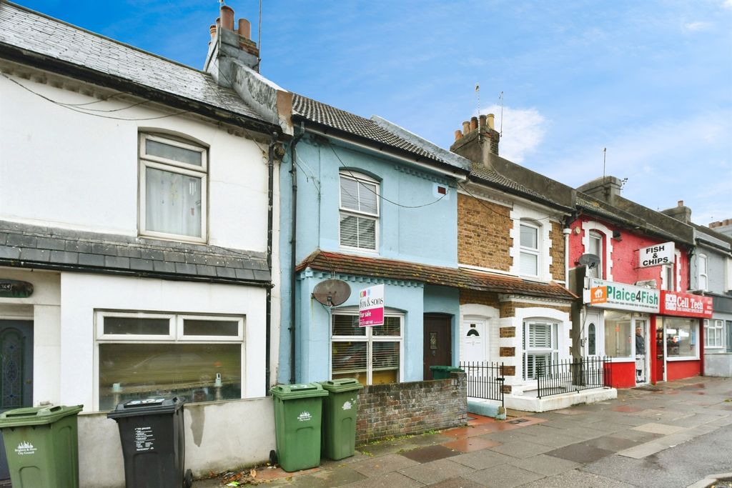 Property photo 1 of 17