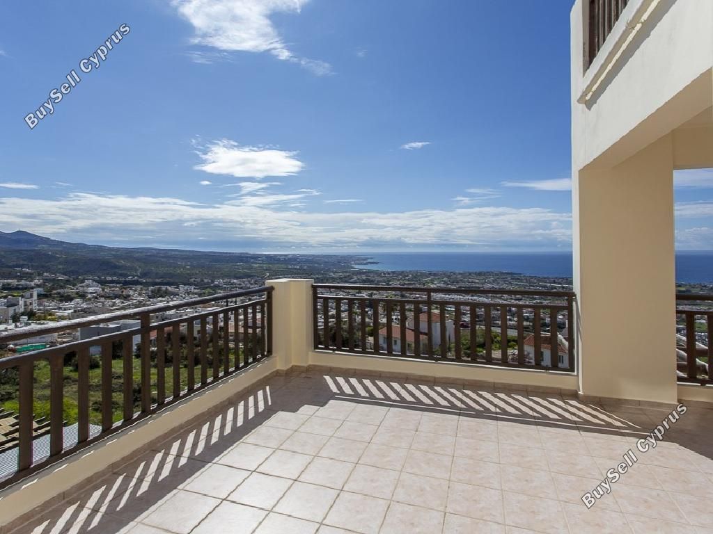 Property photo 1 of 30