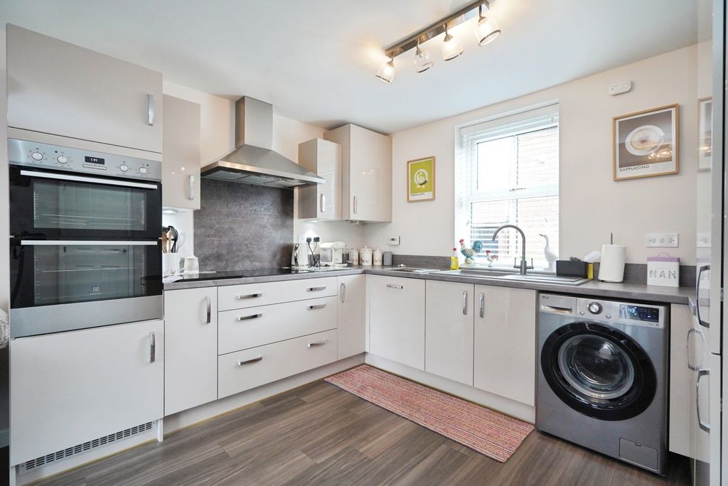 Property photo 2 of 23 Pbox-Img.Jpg