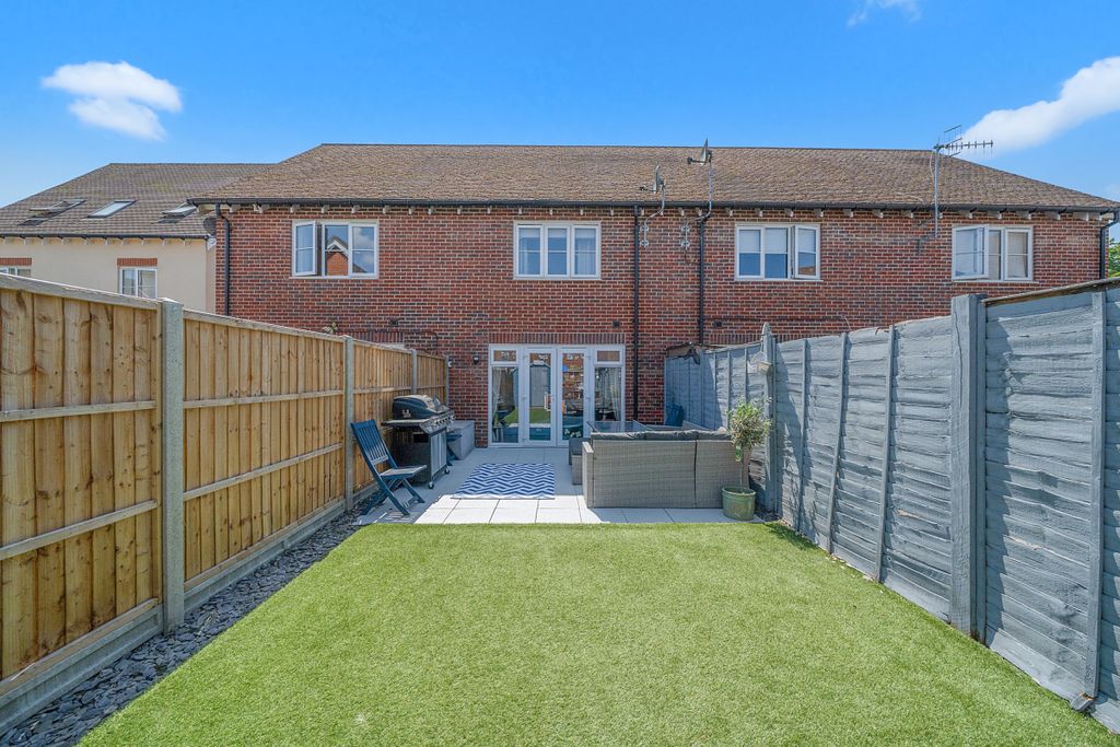 Property photo 3 of 10 Picture No. 14