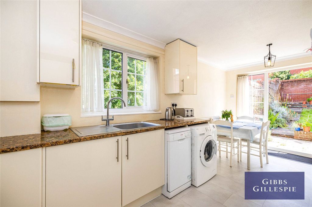 Property photo 1 of 10 Picture No. 04