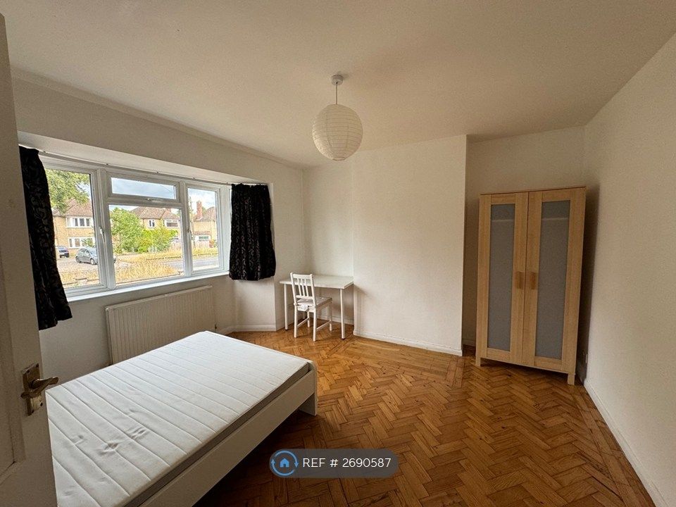 Property photo 3 of 8