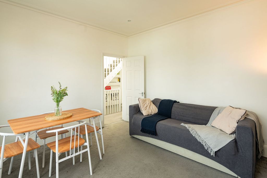 Property photo 3 of 13 Picture No. 10