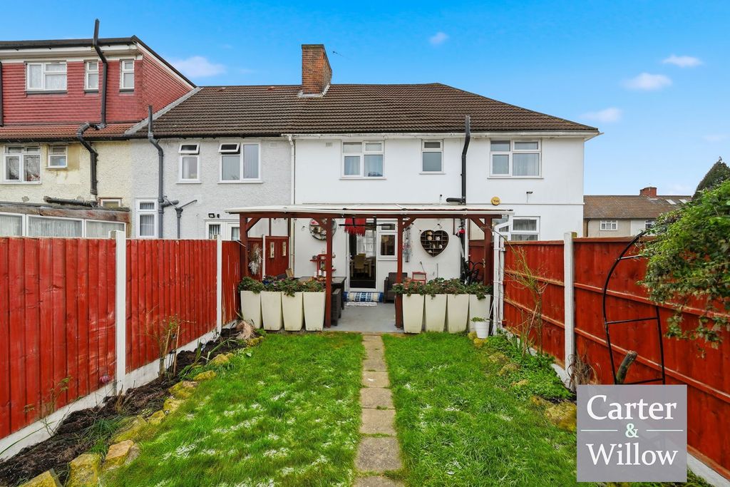 Property photo 2 of 15