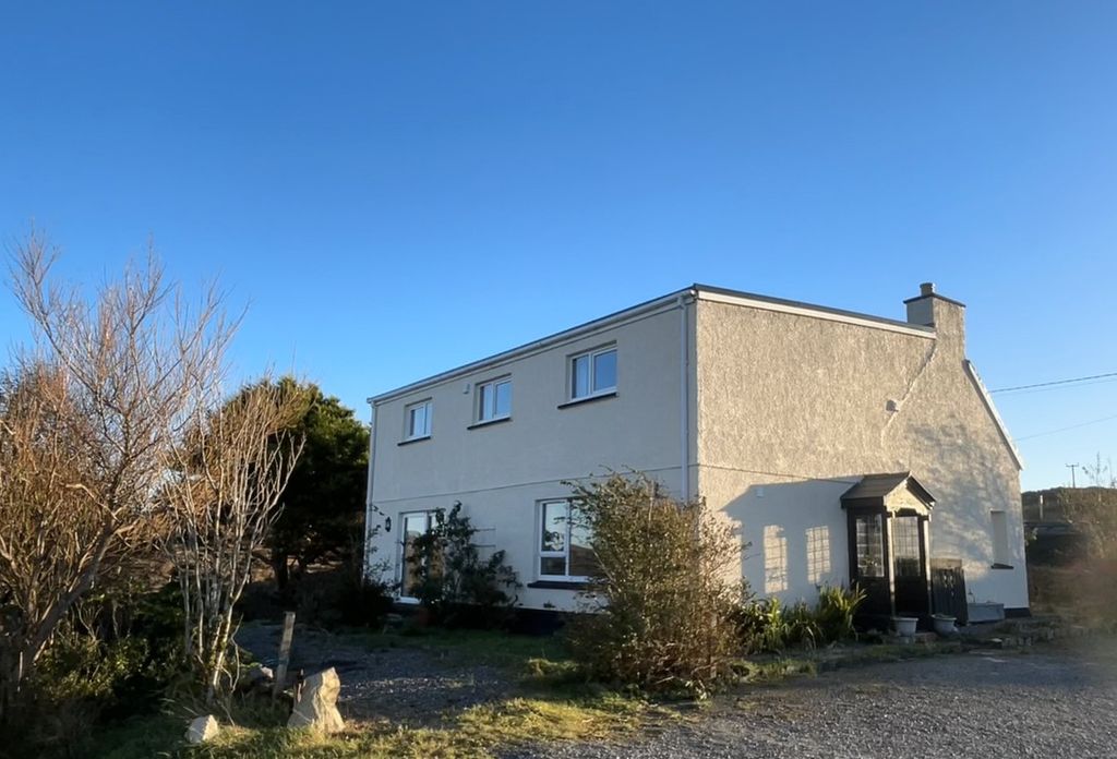 Property photo 2 of 48