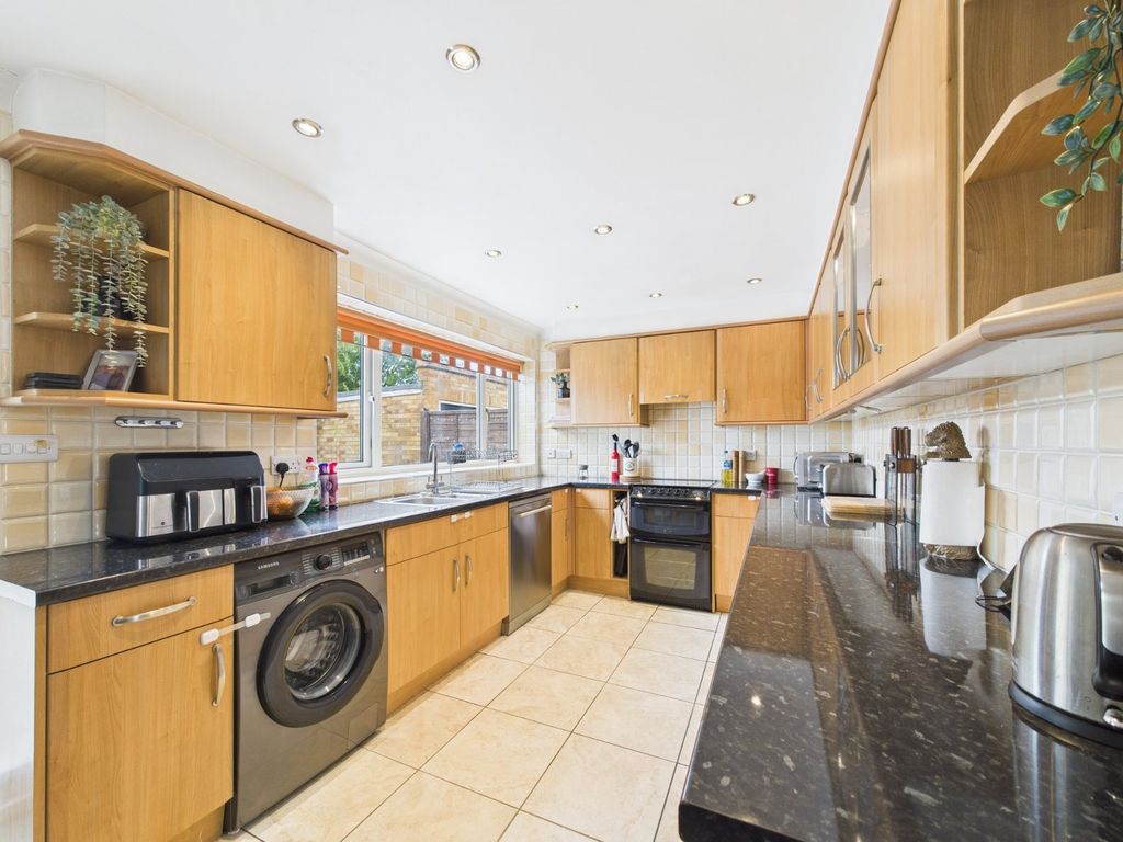 Property photo 3 of 16 Picture No. 07