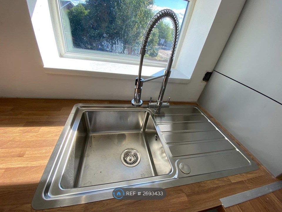 Property photo 3 of 4 Sink