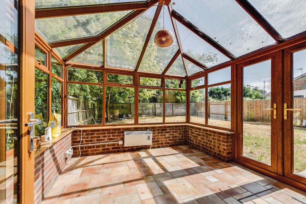 Property photo 2 of 21