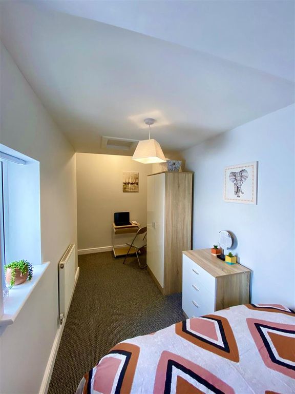 Property photo 3 of 8 Bedroom 2