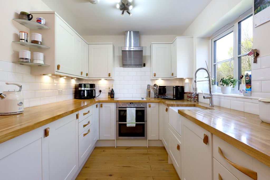 Property photo 2 of 12 Picture No. 09