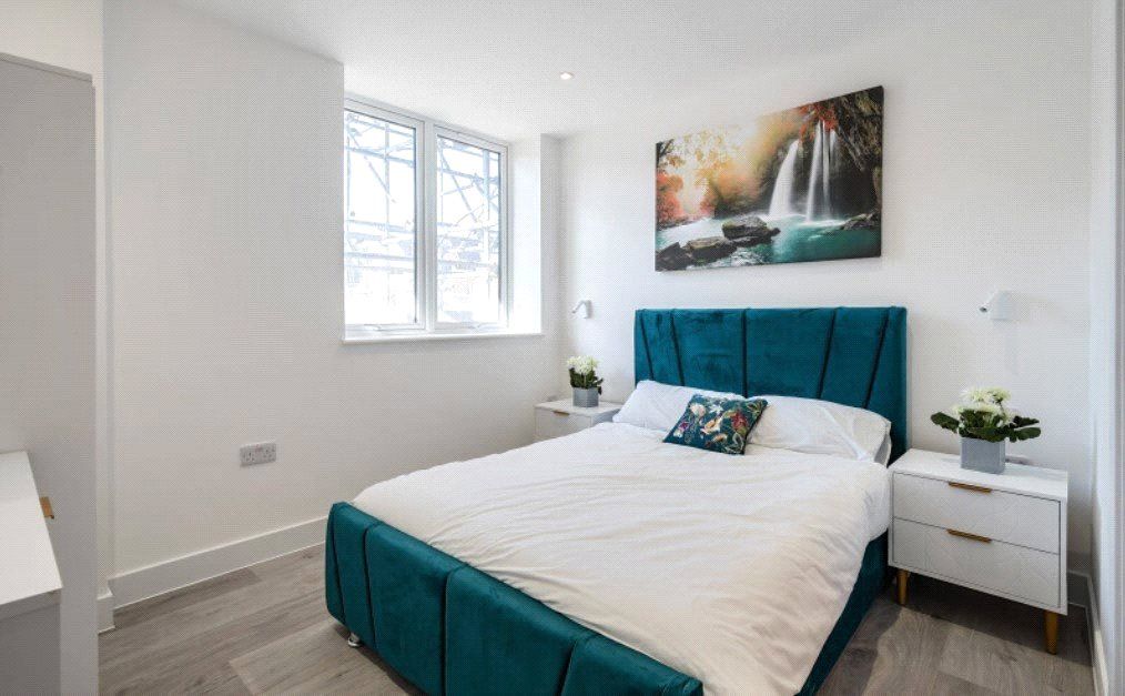 Property photo 3 of 6 Show Home