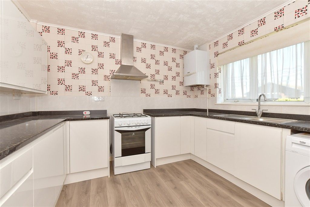 Property photo 3 of 13 Kitchen