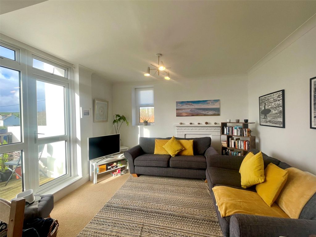 Property photo 2 of 12 Living Room