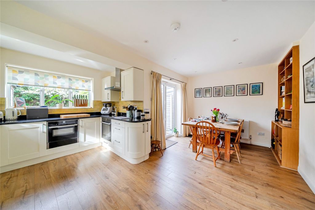 Property photo 2 of 21 Picture 2