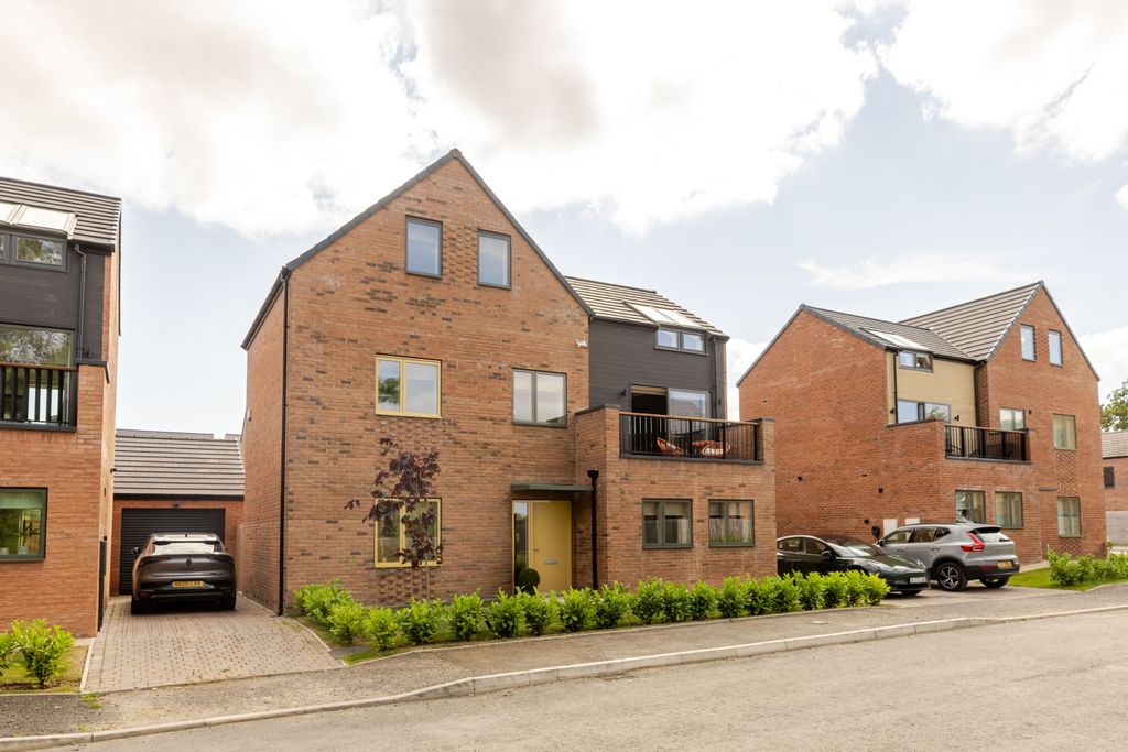 Property photo 1 of 30 Chetnue Tree Ewemove Middleton29