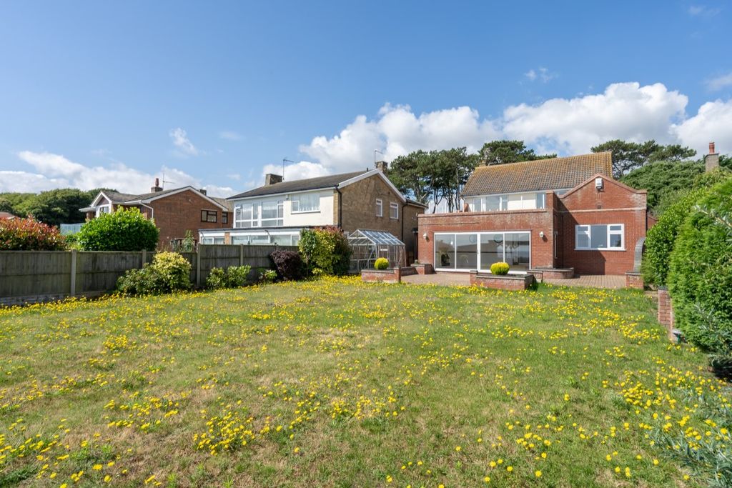 Property photo 1 of 25 Cr20