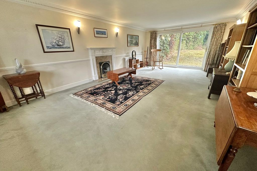 Property photo 3 of 24