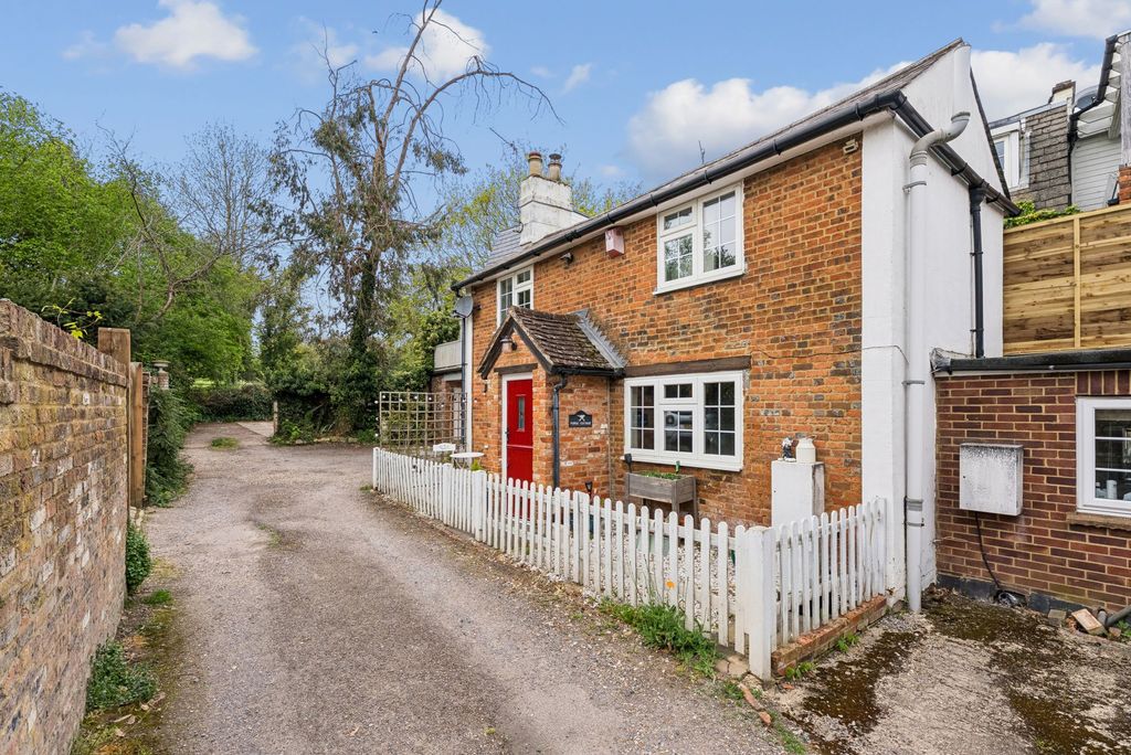 Property photo 1 of 16