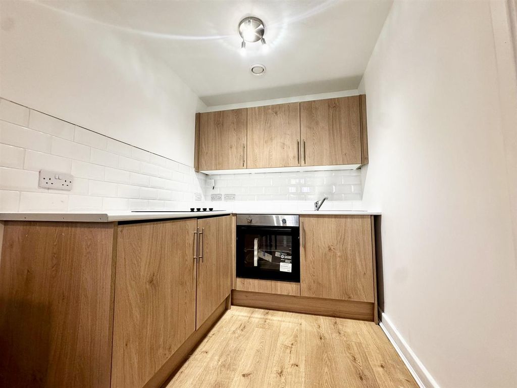 Property photo 1 of 5 8E56537d-595A-44d8-9Fbb-E17d0d55Ad68.Jpg