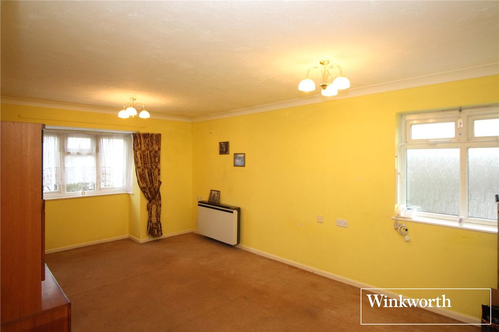 Property photo 2 of 7 Picture No. 12