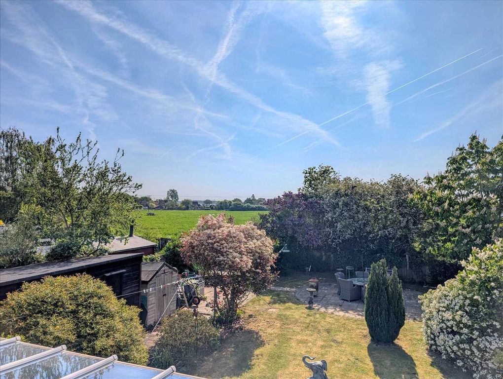 Property photo 3 of 24