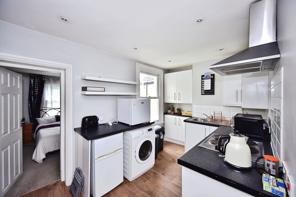 Property photo 1 of 10 Pbox-Img.Jpg
