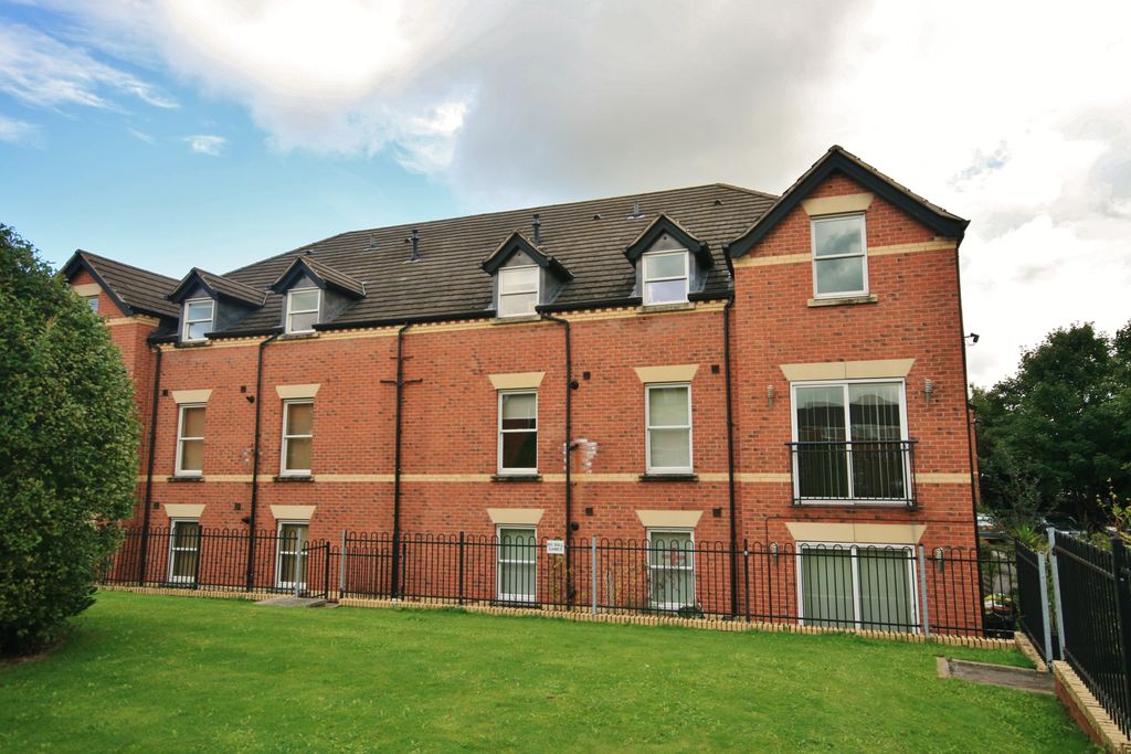 Property photo 1 of 8