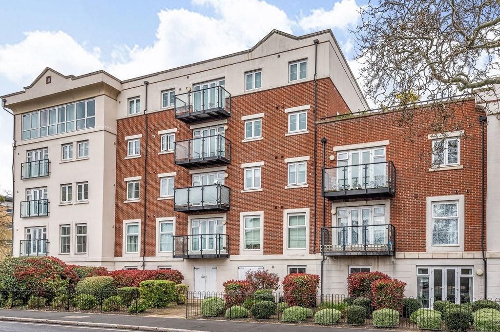 Property photo 1 of 1 External