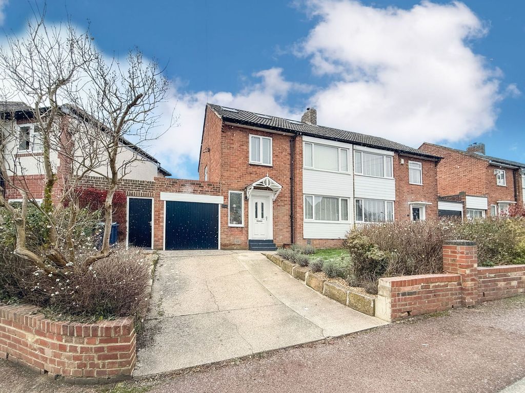 Property photo 1 of 13 External