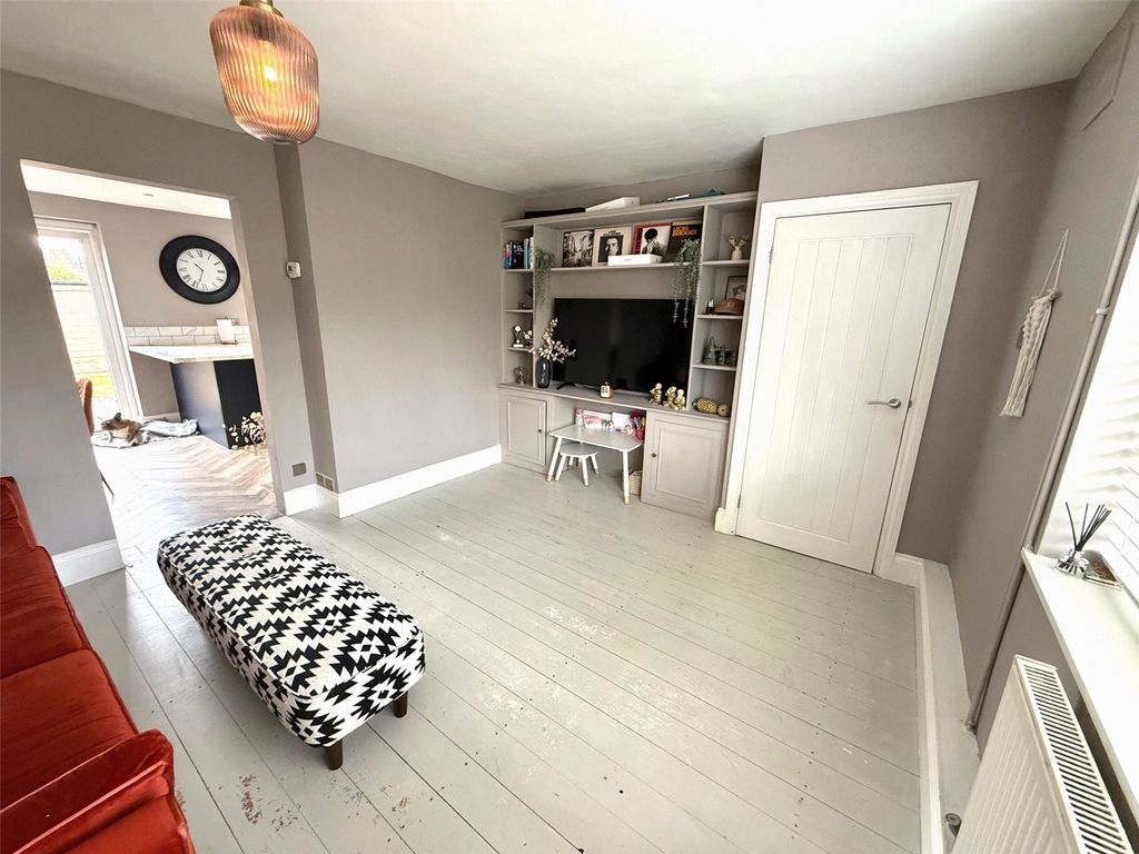 Property photo 3 of 16 Picture No. 04