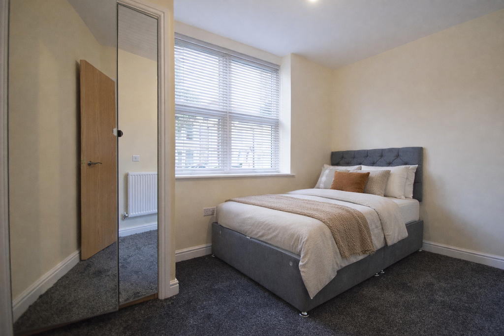 Property photo 3 of 6 Photo 6