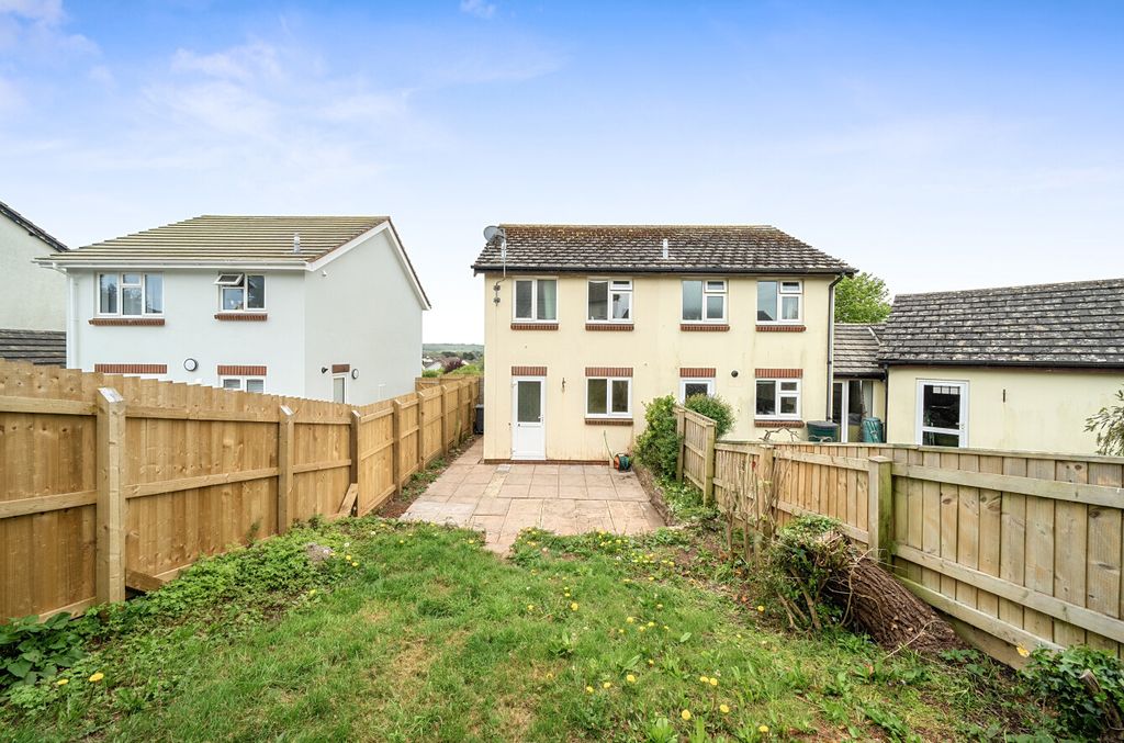Property photo 3 of 17 3 - 1453513-5-69F3431...
