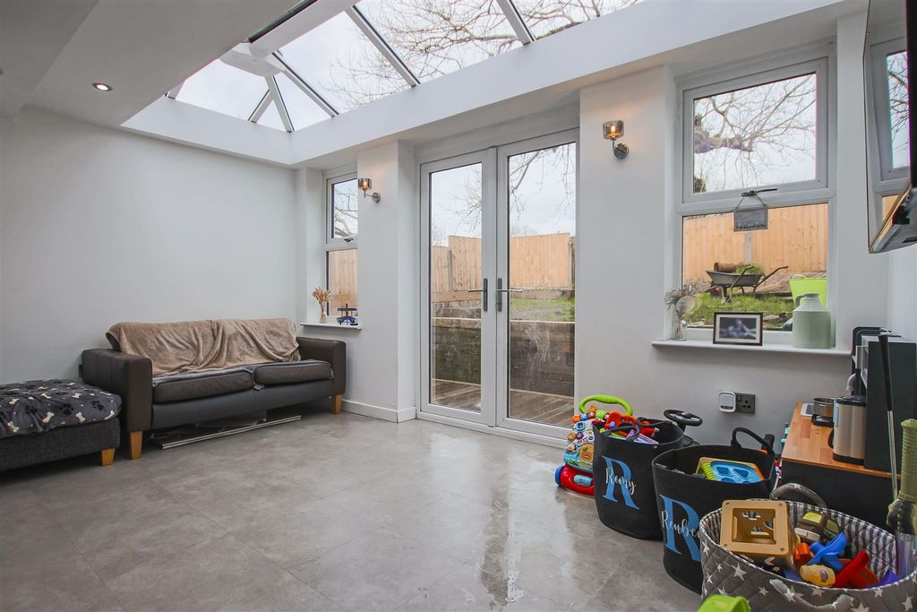 Property photo 3 of 19 3.Jpg