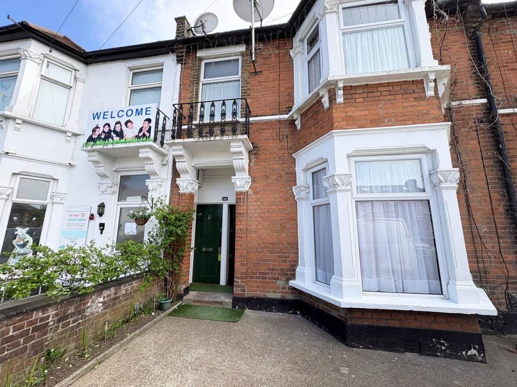 Property photo 1 of 7 Photo-2026-04-29-15-46-31