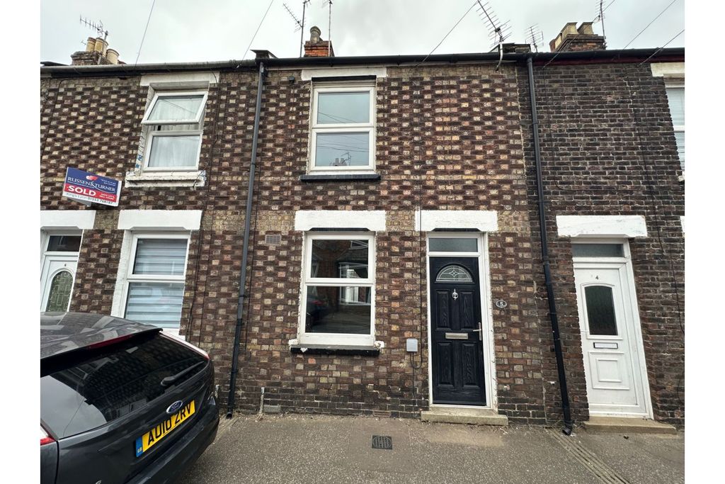 Property photo 1 of 13
