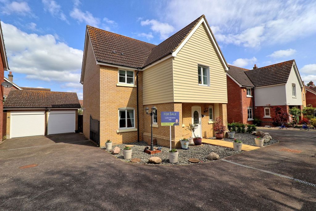 Property photo 1 of 33