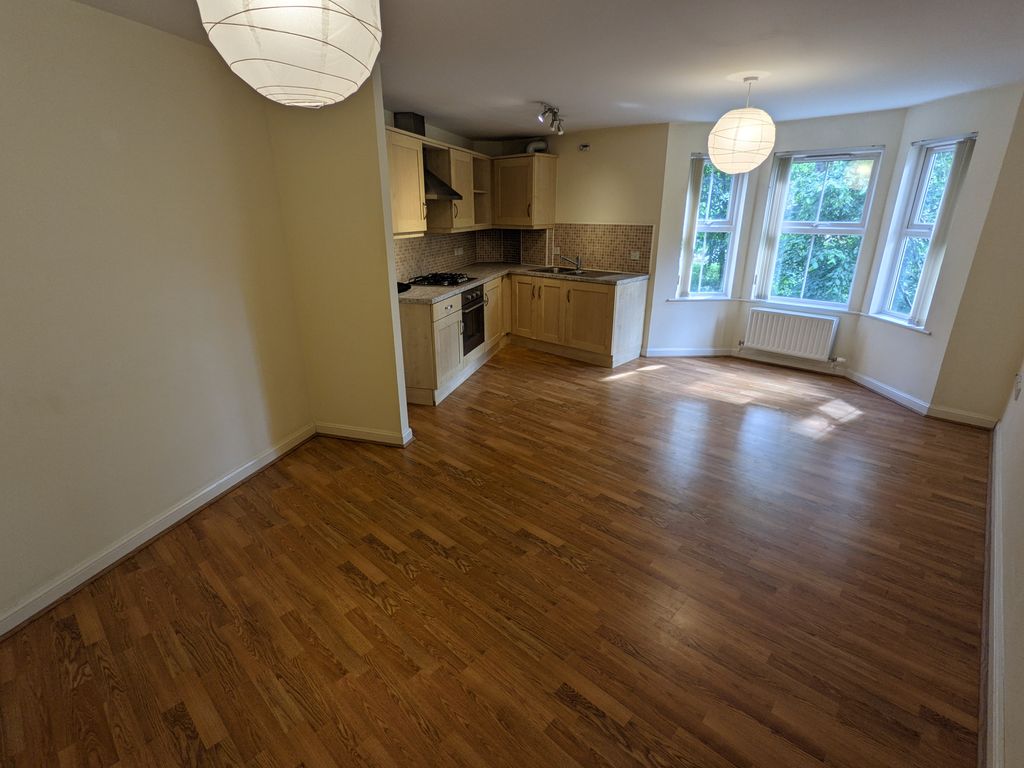 Property photo 2 of 6