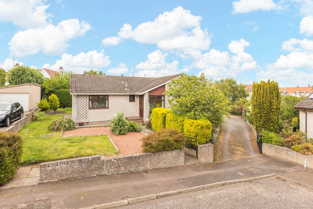 Property photo 1 of 24