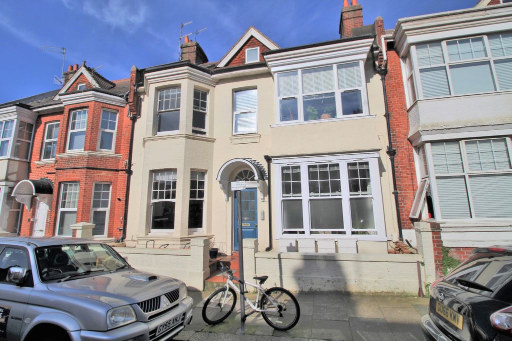 Property photo 1 of 16 41