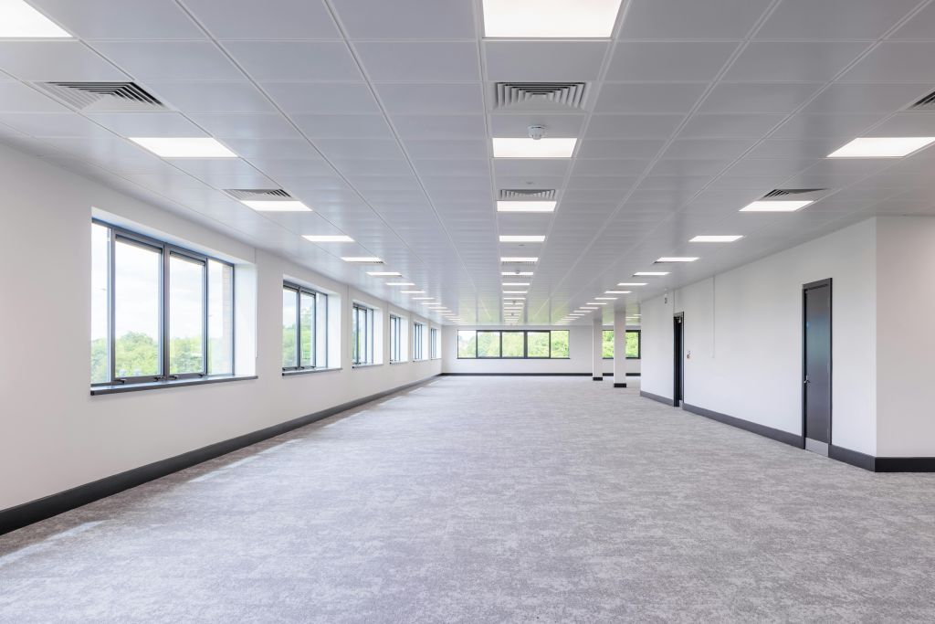 Property photo 2 of 13 Quinton Building 9122.Jpg