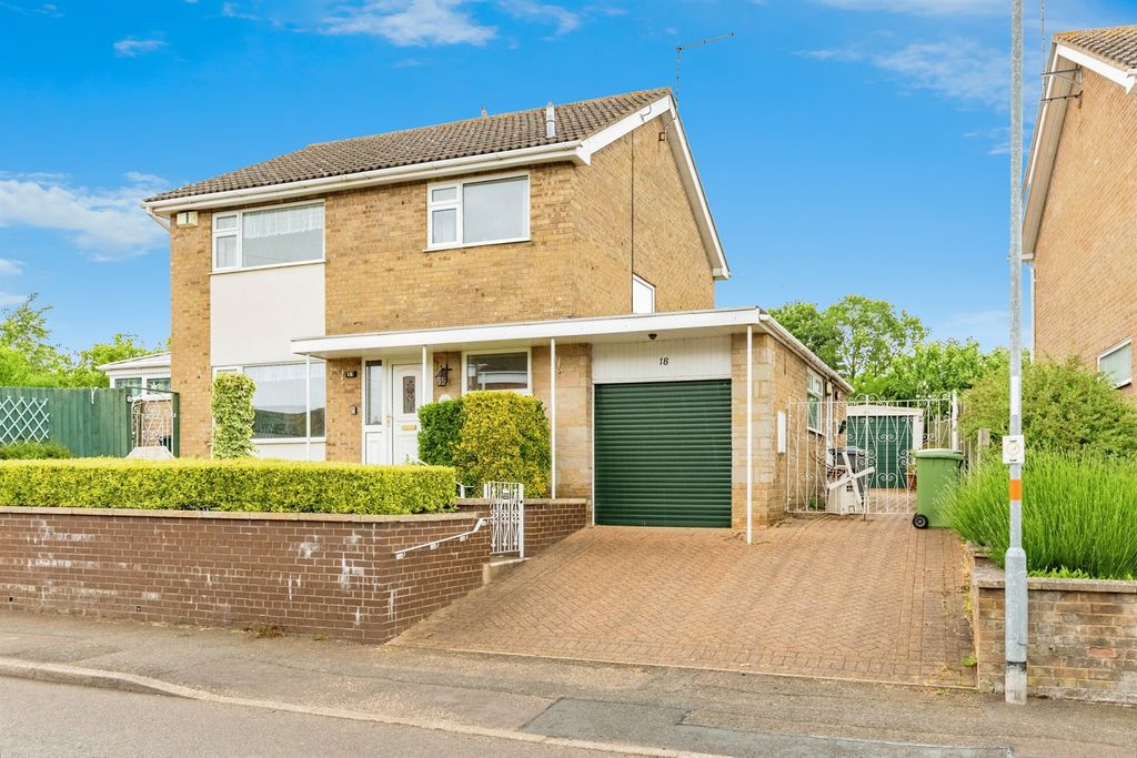 Property photo 1 of 24