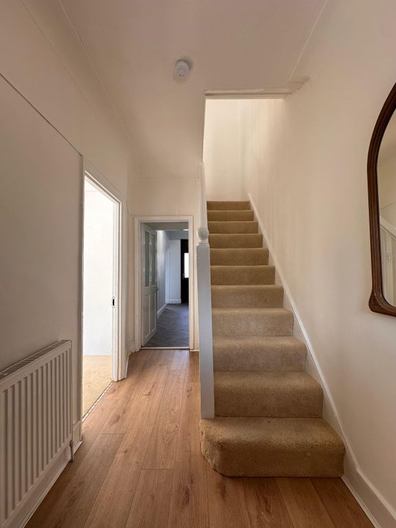 Property photo 2 of 35