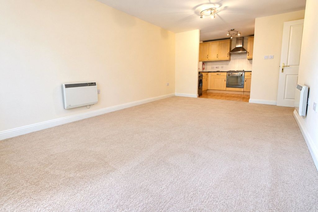 Property photo 1 of 9 Picture No. 10