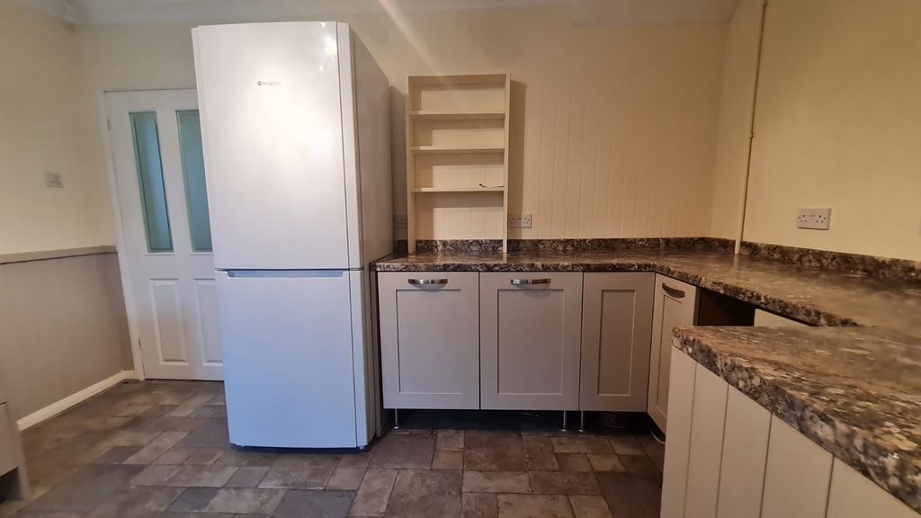 Property photo 3 of 16 Balcony