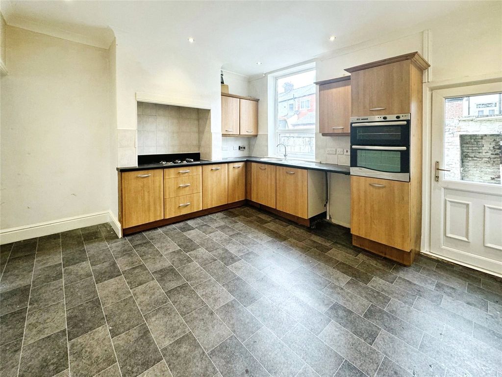 Property photo 1 of 11 Picture No. 01