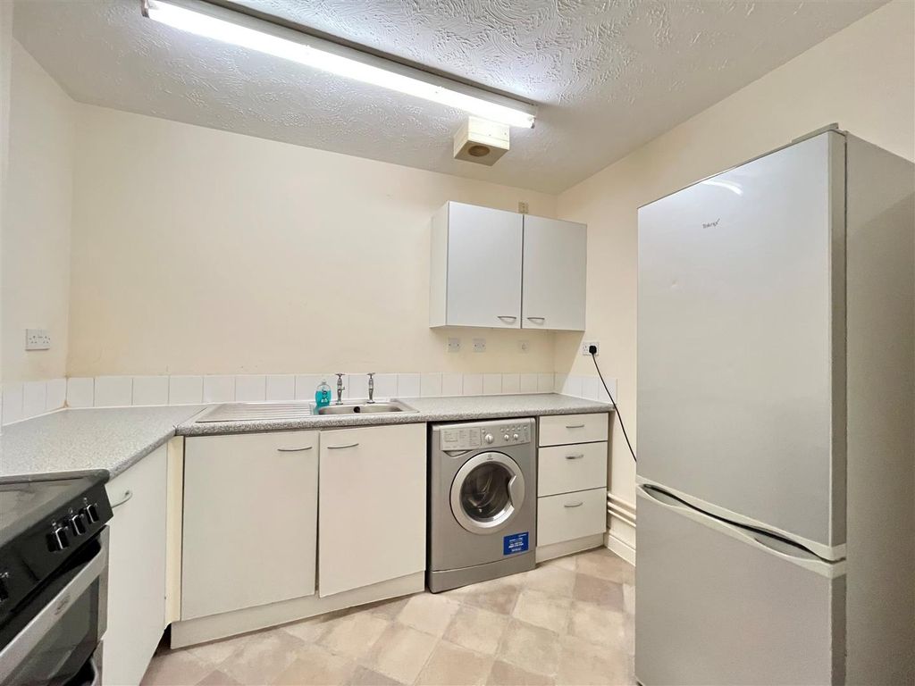 Property photo 3 of 9