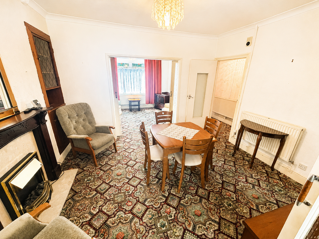 Property photo 2 of 19 Sitting Room