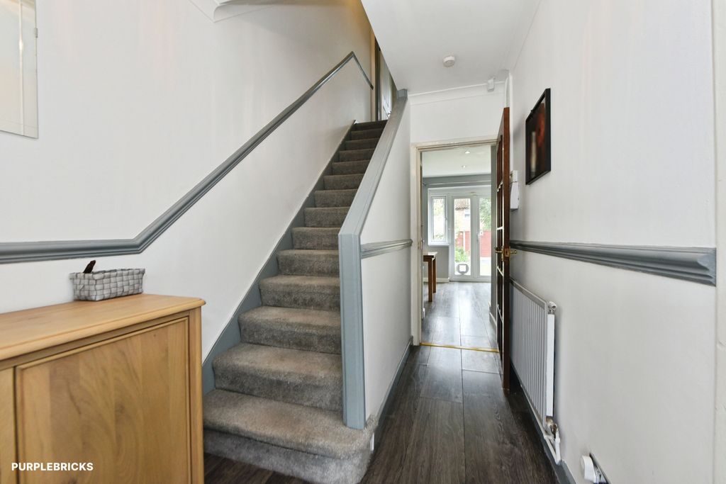 Property photo 2 of 20 Hallway