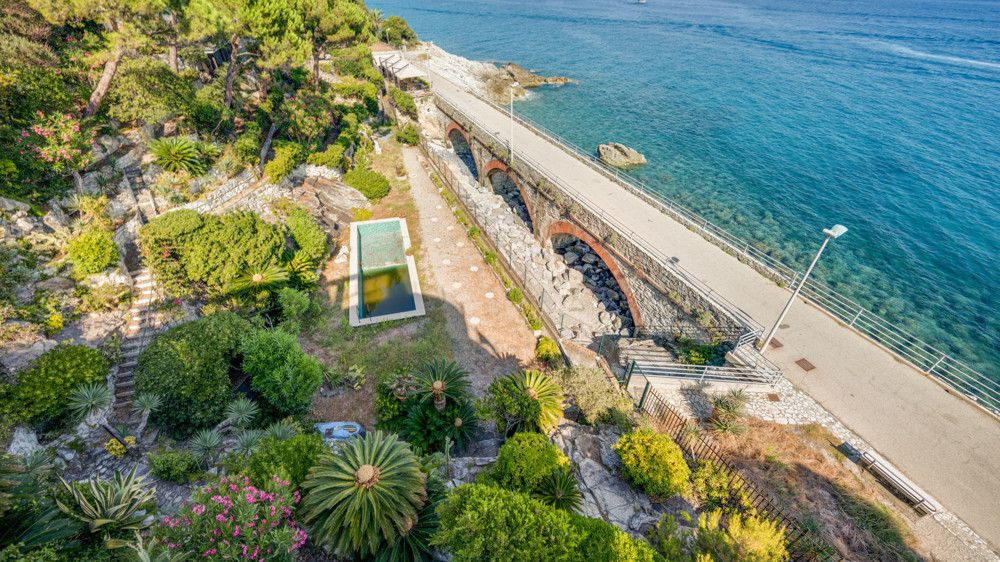 Property photo 3 of 25